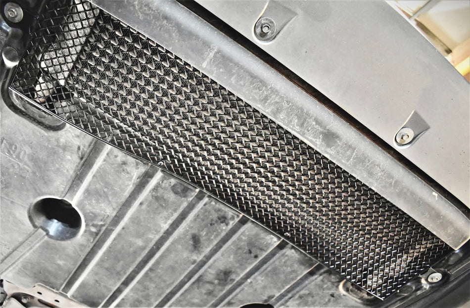 Zunsport Oil Cooler Grille  for BMW M5 Competition F90